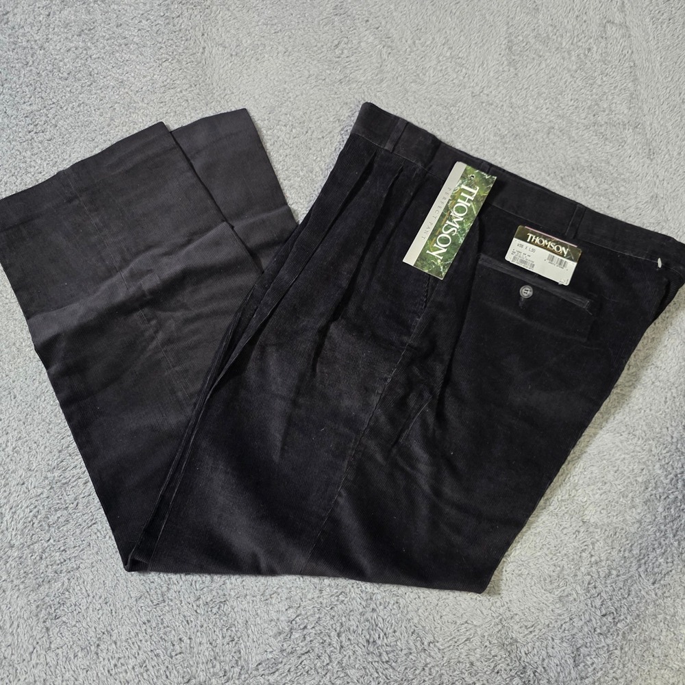 Thomson Mens 38x30 Corduroy Pants Black Pleated Straight Leg Vintage Made in USA